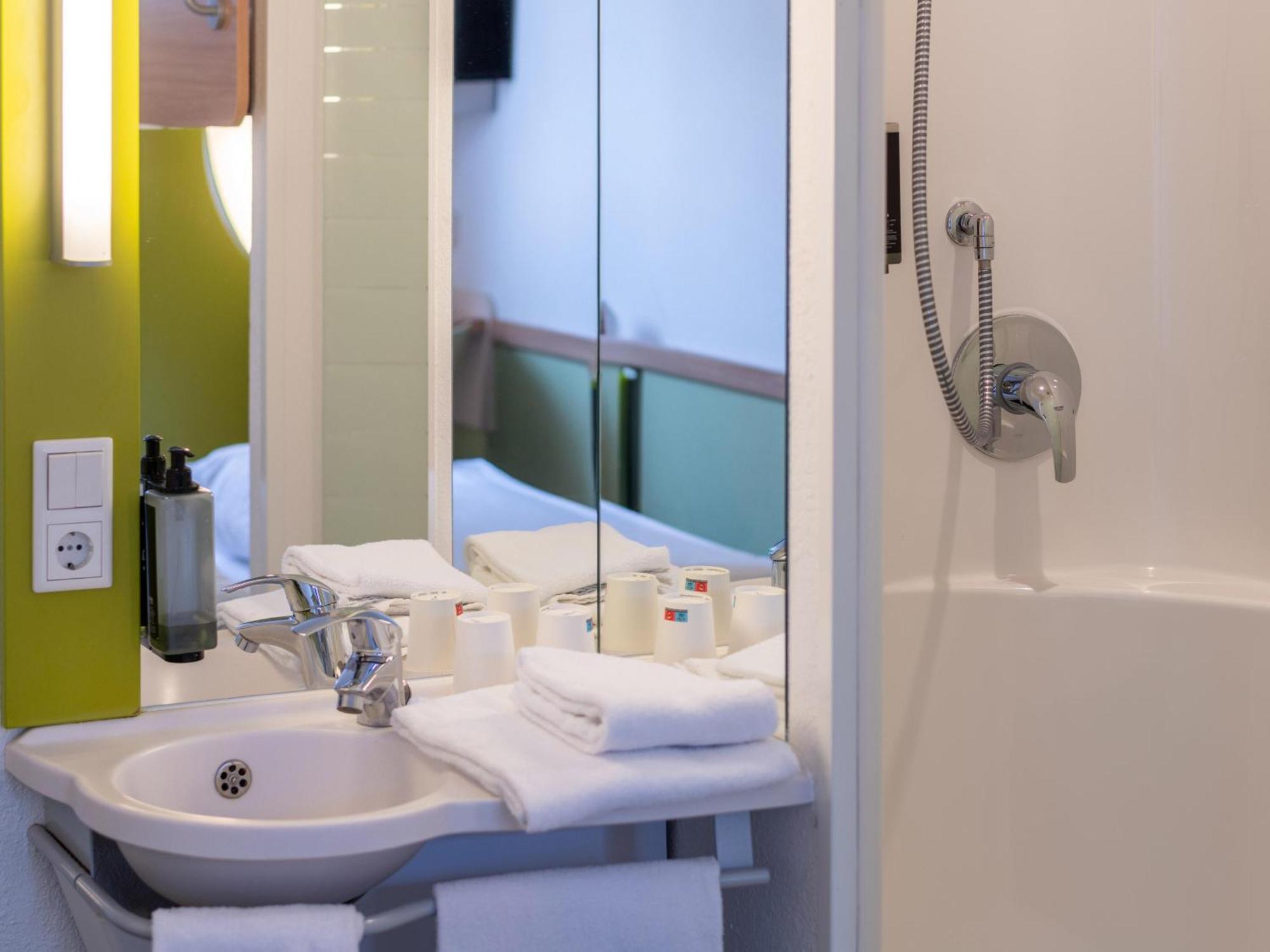 B&B Hotel Aachen-Nord Bagian luar foto